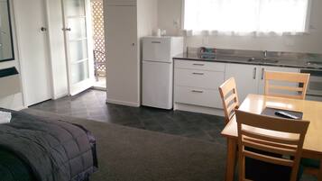 One Bedroom | Private kitchenette
