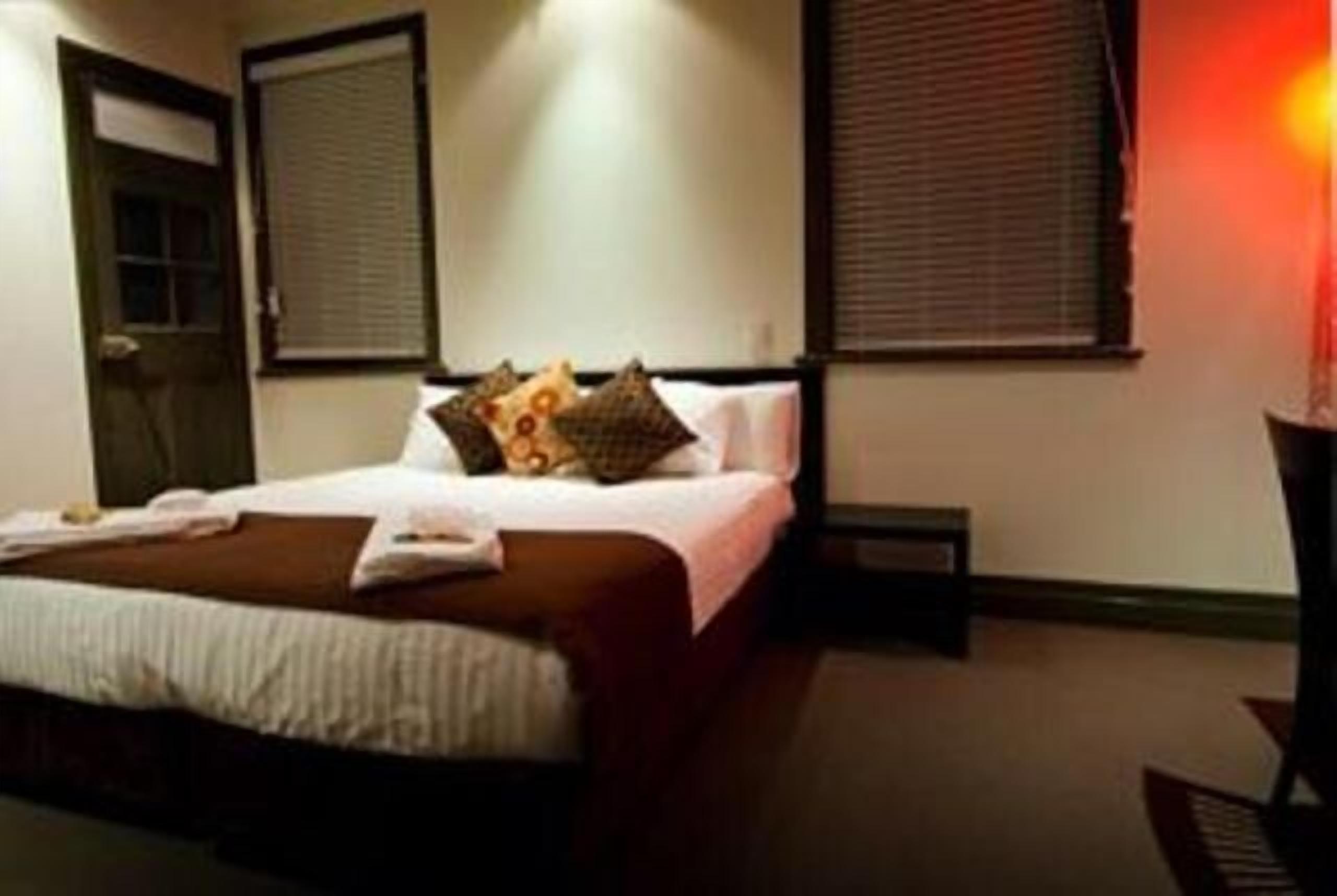 premium bedding, desk, iron/ironing board, rollaway beds