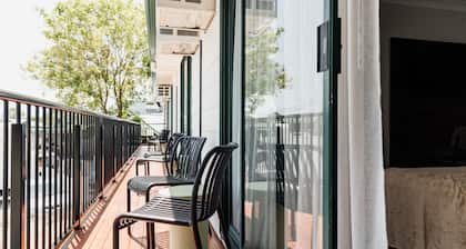 Wallaby Hotel