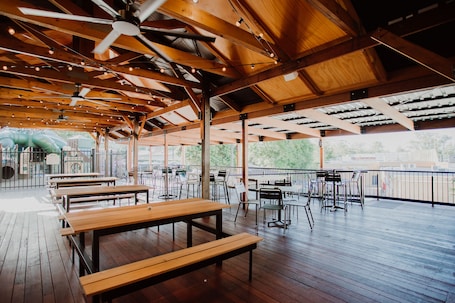 Se sirven almuerzos y cenas