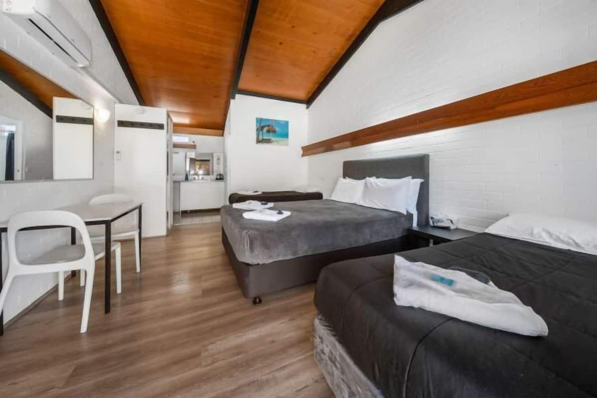 1 chambre, literie de qualité supérieure, matelas Tempur-Pedic