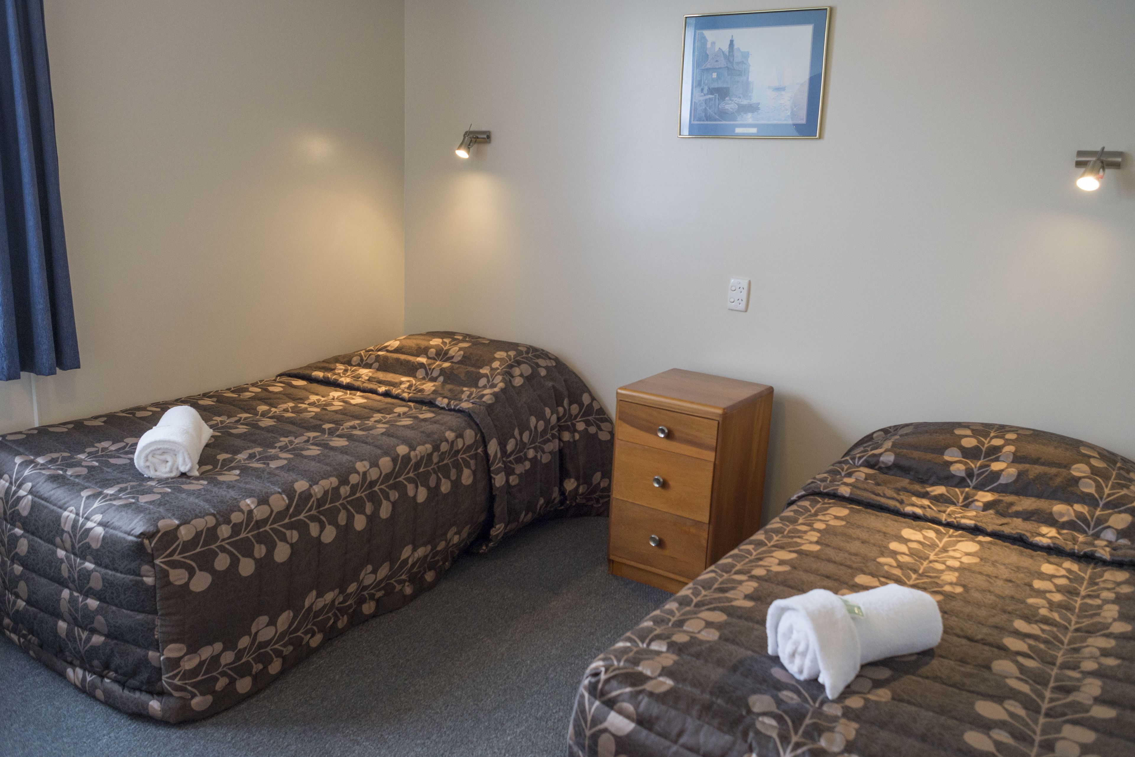 Standard Room, Non Smoking, Kitchenette (Studio with 1 bedroom) | Iron/ironing board, free WiFi, wheelchair access