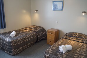 Tabla de planchar con plancha y wifi gratis