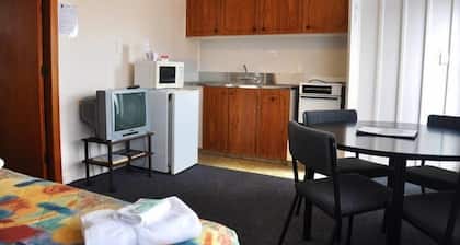 Feilding Motel