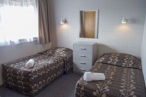 Standard Room, Non Smoking, Kitchen (2 Bedroom Unit) | Iron/ironing board, free WiFi, wheelchair access