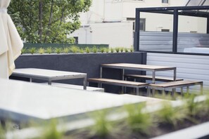 Courtyard - Doctor Syntax Hotel (Sandy Bay)