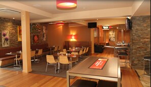 Restaurant - Doctor Syntax Hotel (Sandy Bay)