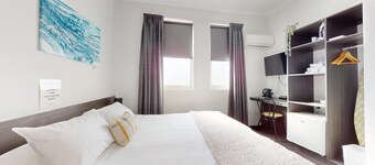 Doctor Syntax Hotel