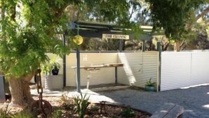 Unclassified image, 5 of 11, button - Longbeach Apartments Coffin Bay (Coffin Bay)