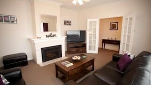 Living area - Connells Motel & Serviced Apartments (Traralgon)