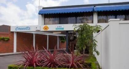 Connells Motel & Serviced Apartments