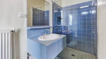 Chambre Double, salle de bains attenante (Double/Twin Ensuite) | Salle de bain
