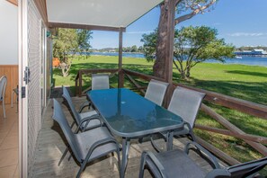 Familien-Ferienhütte, 2 Schlafzimmer, Buchtblick | Außenbereich