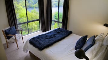 The Birches Cottage | Iron/ironing board, free WiFi, bed sheets