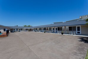 Front of property - Wynnum Anchor Motel (Wynnum)