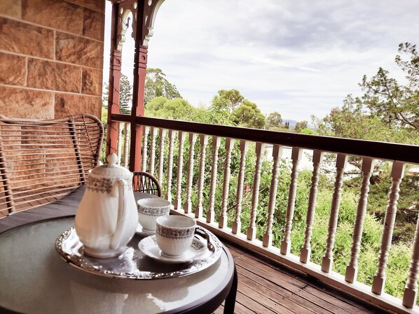 Sisters Suite 9. 18+ only | Terrasse/Patio