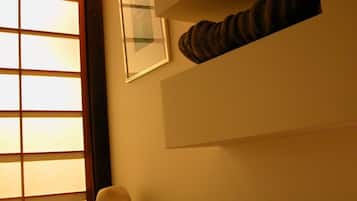 Tree House, Balcony (Tsuki) | Free WiFi, bed sheets