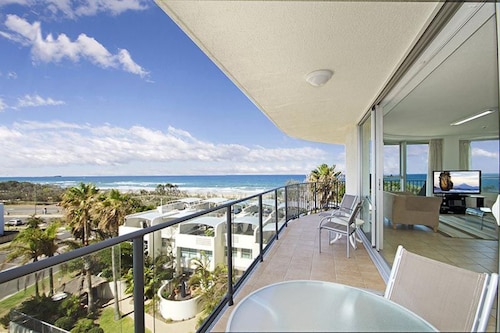 Chateau Royale Beach Resort Maroochydore 