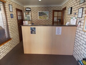 Check-in-/Check-out-Schalter