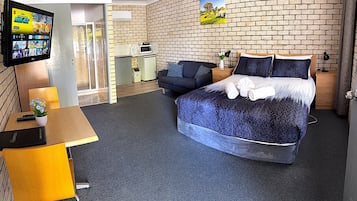 Surmatelas, chambres insonorisées, fer et planche à repasser