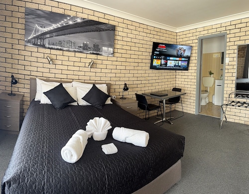 Cowra Crest Motel