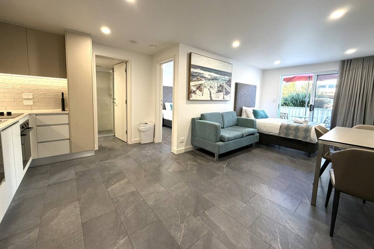 Newly Renovated One-Bedroom Family Apartment with Terrace | Living area