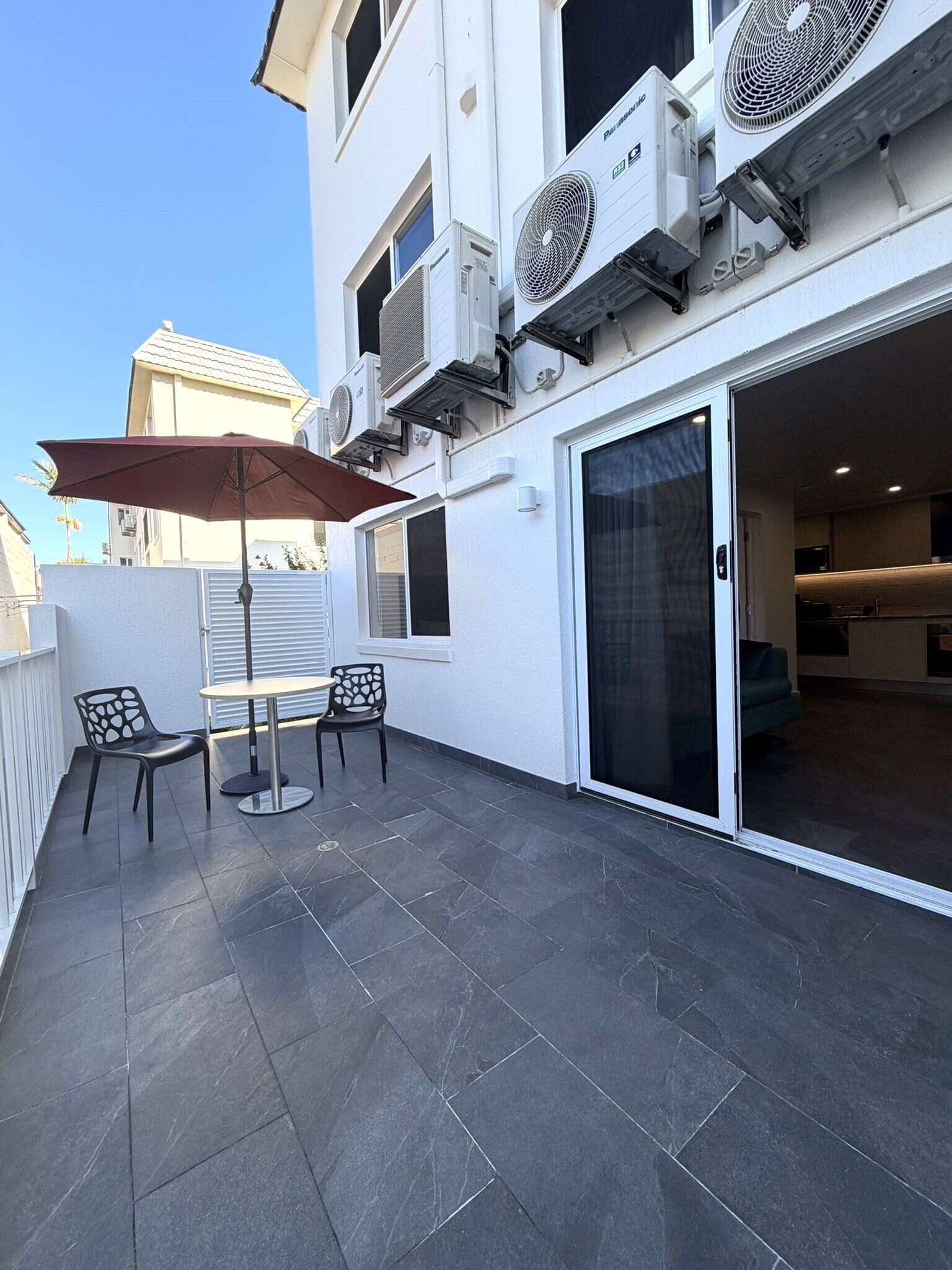 Newly Renovated One-Bedroom Superior Apartment with Terrace | Terrace/patio