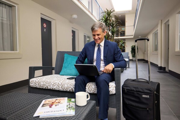 Building design - Southport Motel & Apartments (Southport)