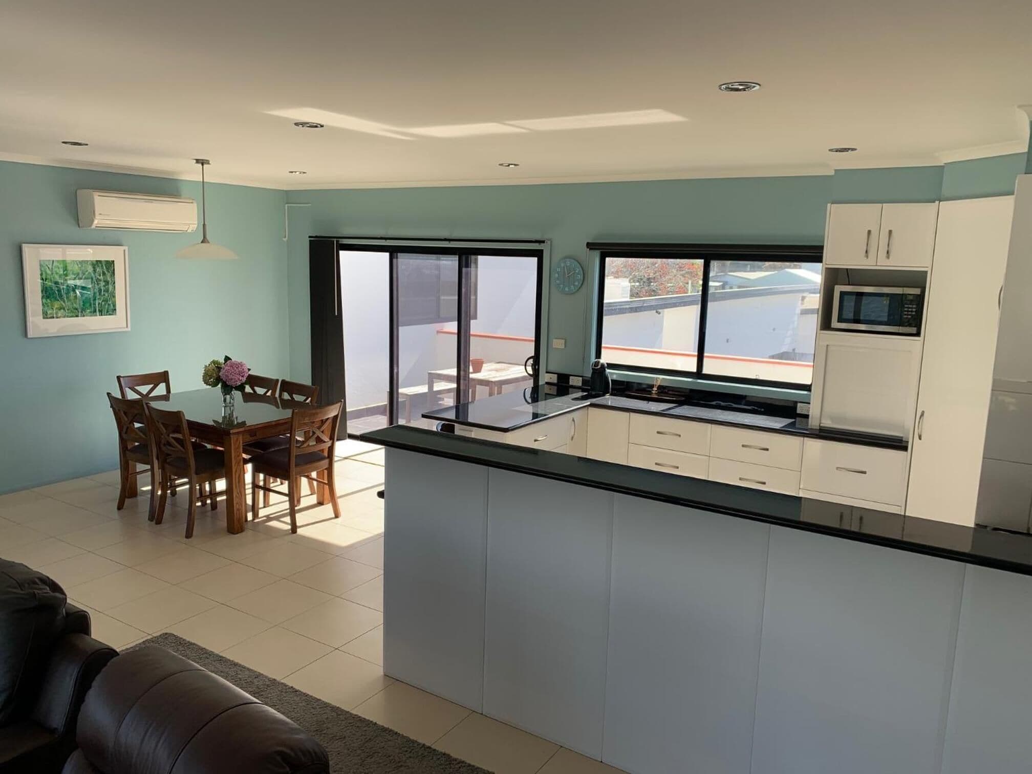 Superior Penthouse, 3 Bedrooms, Non Smoking, Lake View | Private kitchen | Fridge, microwave, coffee/tea maker, electric kettle