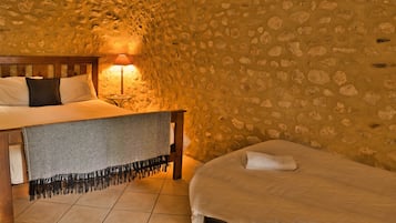 Family Cottage, 2 Bedrooms, Accessible, 2 Bathrooms | 1 bedroom, bed sheets, wheelchair access