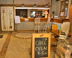 Bar (en el alojamiento)