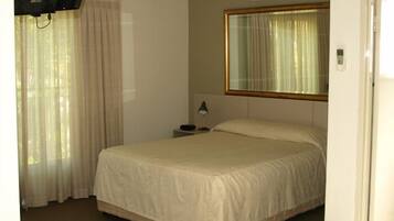 皇家客房 | 客房内保险箱、特色装修、特色家居、办公桌