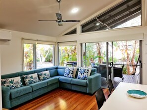 50-inch flat-screen TV with digital channels, TV, DVD player - Mobys Beachside Retreat (Boomerang Beach)