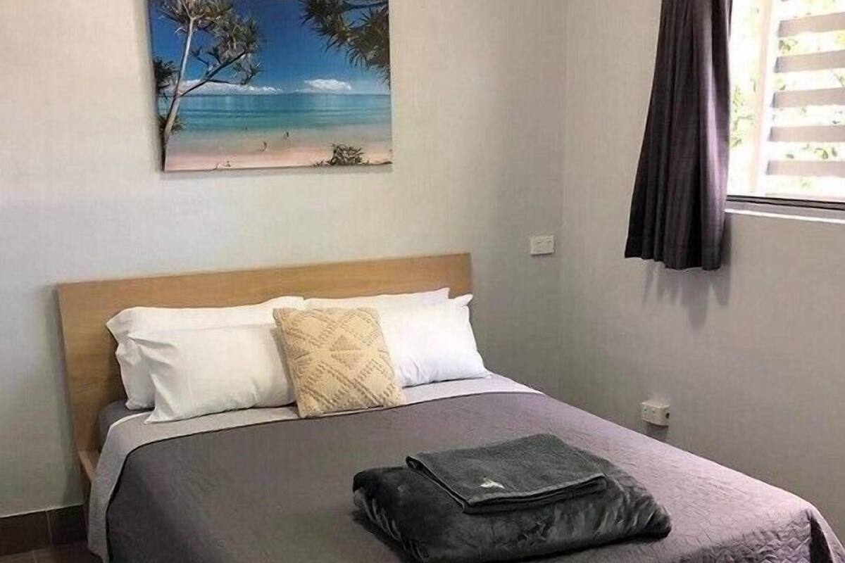 Hotel Style Triple Room with Shared Bathroom | Wi-fi (inkludert) og sengetøy
