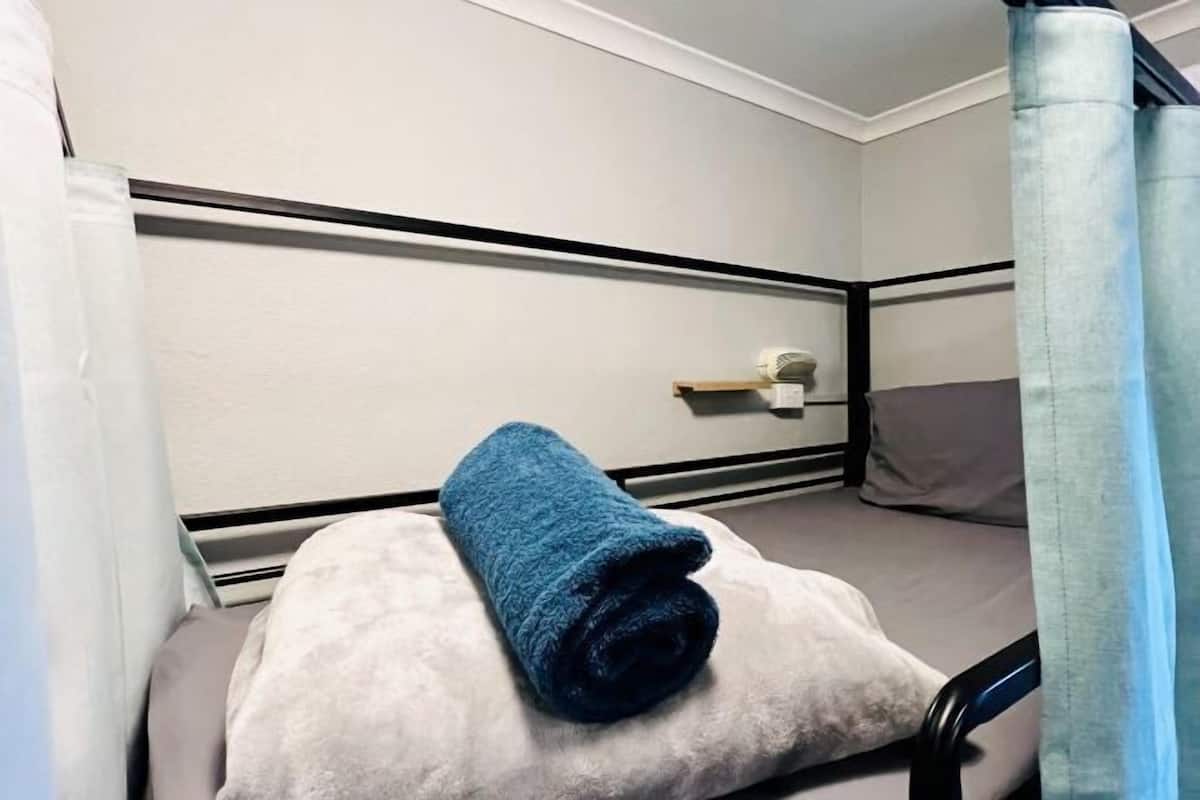Free WiFi, bed sheets