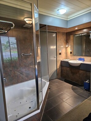 Studio Deluxe, 1 chambre, non-fumeur, cuisine (Studio for Couple (spa)) | Salle de bain