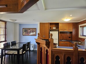 Deluxe Suite, 1 Bedroom, Non Smoking, Kitchenette (Deluxe Suite (spa)) | Private kitchenette