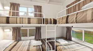 高级小屋, 2 间卧室 (Sleeps 6) | 特色装修、特色家居、遮光窗帘、免费 WiFi