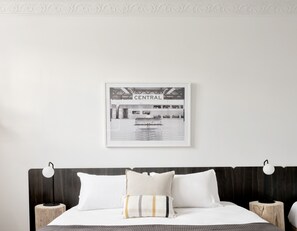 Queen Ensuite Room | Free WiFi, bed sheets - The Dunkirk Hotel (Pyrmont)