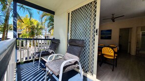 View from room - Alex Beach Cabins (Alexandra Headland)