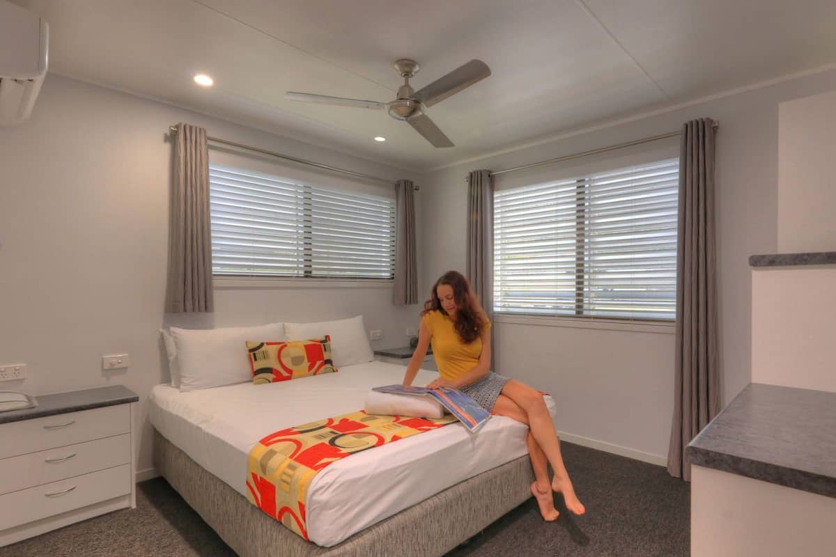 Individually decorated, blackout drapes, cribs/infant beds, free WiFi