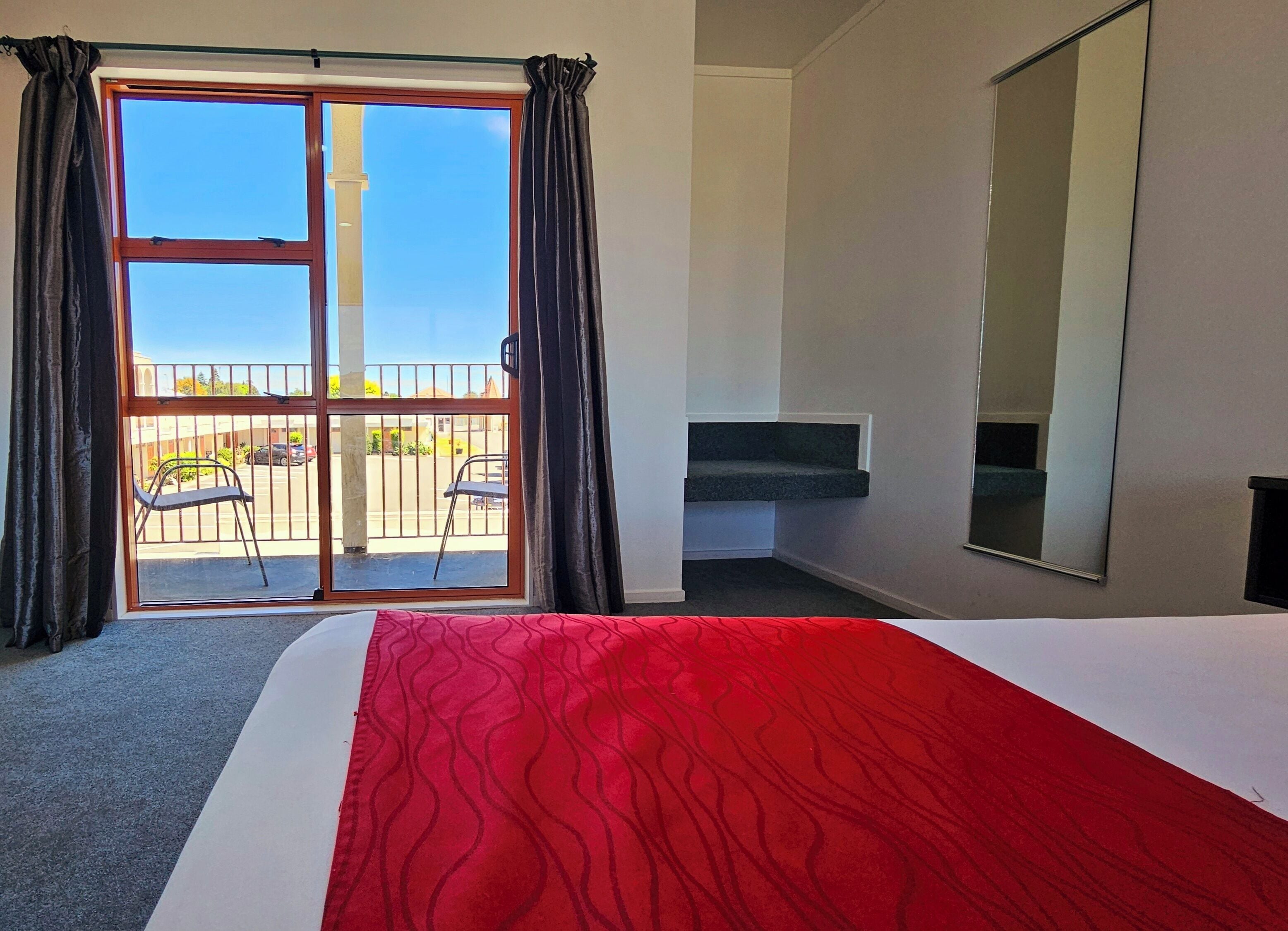 standard suite, 1 bedroom (large) | 1 bedroom, iron/ironing board, free wifi, bed sheets