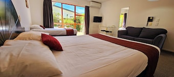 瓦迪茲汽車旅館