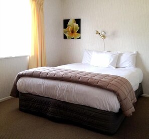 Standard Suite, 1 Bedroom, Non Smoking, Kitchen (KING BED unit)