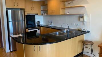 Apartment, 1 Bedroom, River View | Private kitchen