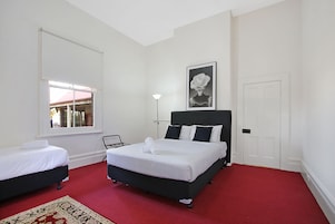 Wifi gratis y ropa de cama 