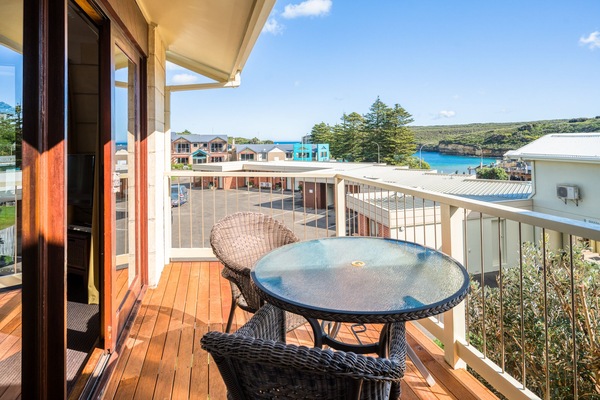 Premier-Suite, 1 Queen-Bett, Meerblick | Terrasse/Patio