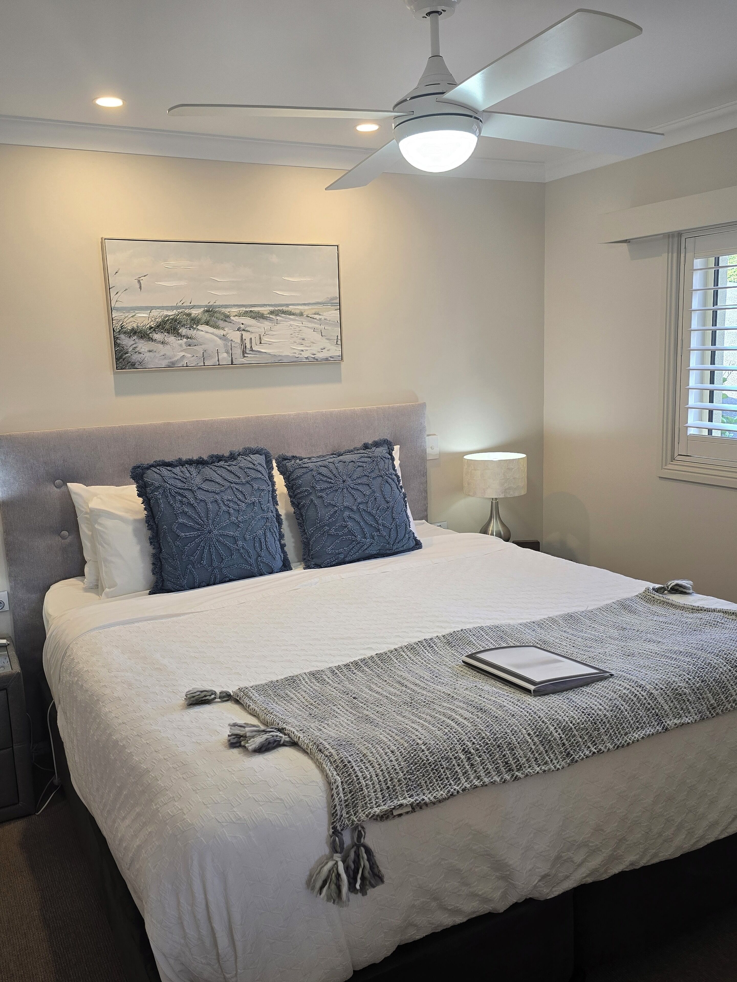 Premium Apartment, 1 King Bed, Bay View, Beachside