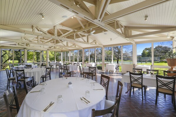 Tägliches Frühstücksbuffet (22.50 AUD pro Person)