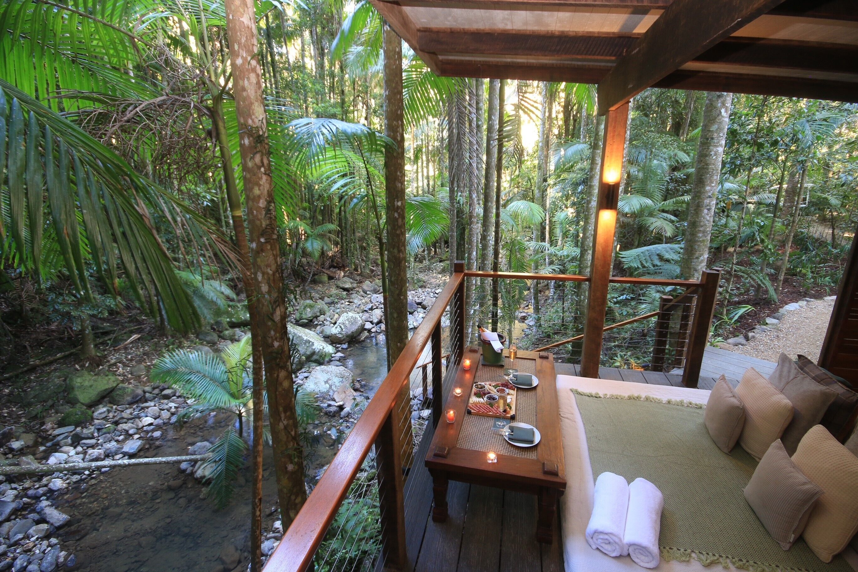 Couples’ dining